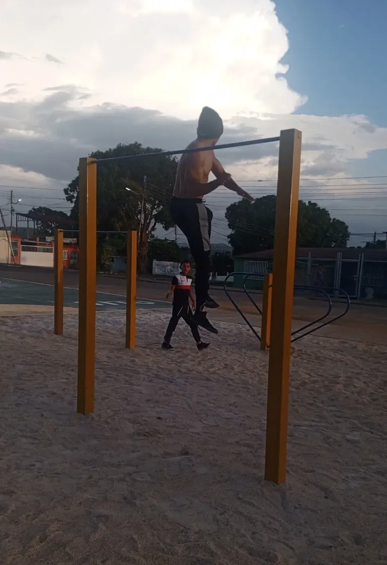 nf5yNhEIIB4r609d_1000639696.webp