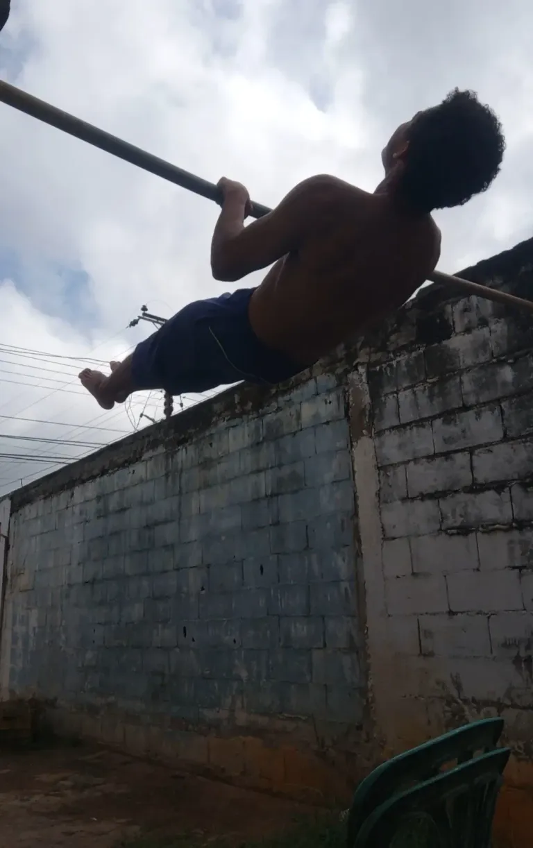 q9HW0RdRiwkGYZA0_1000277498.webp