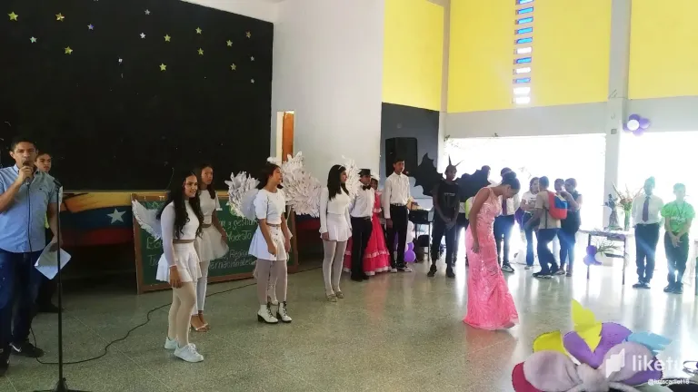 UttRAXj3tL8tvHGu_28.webp