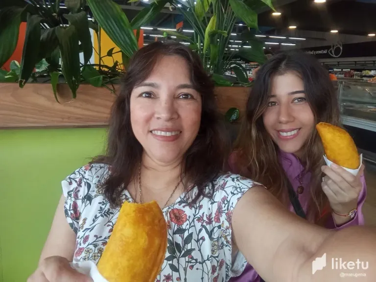 A74cBg7SDxKWd2u8_3.webp