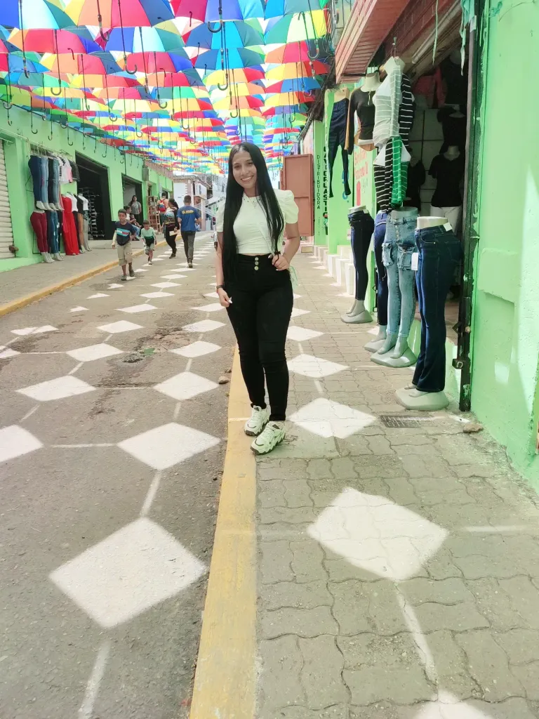 oEJ3VtLkegH2KsEF_B612_20241030_161402_741.webp
