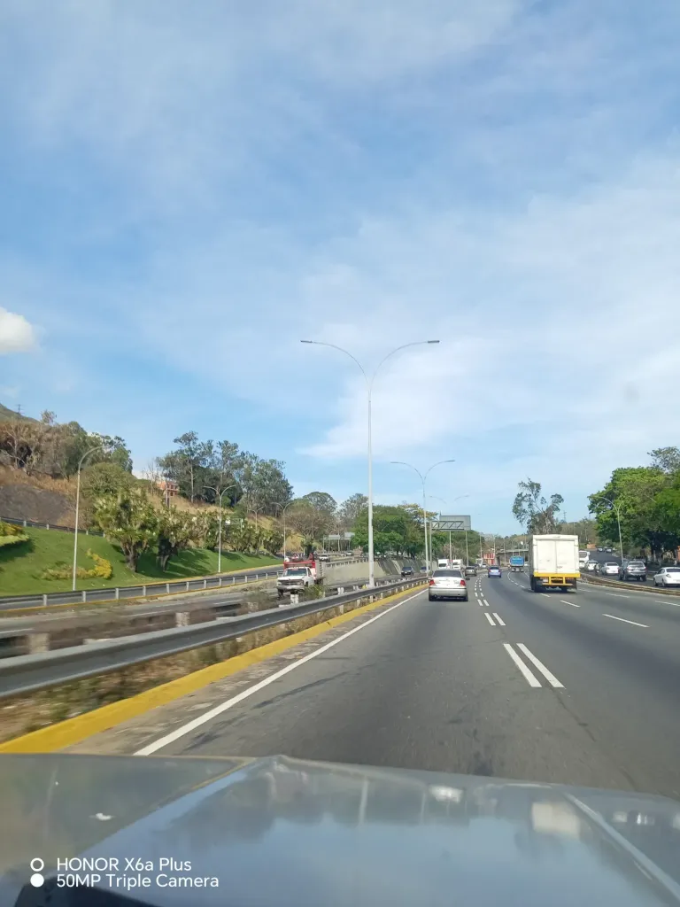 t56iJtHYtrgmv92t_1000479304.webp