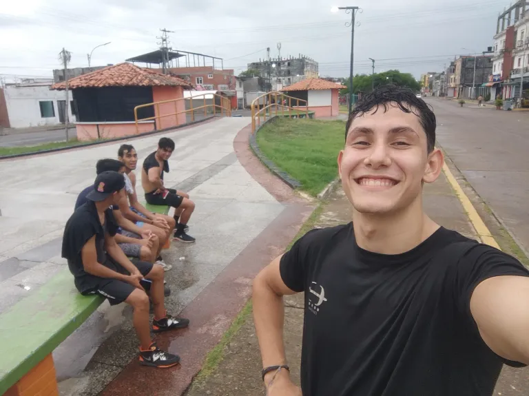 8J3D0eqJ5S0rJTtI_1001766866.webp