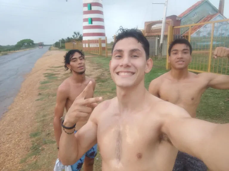 CCyq9ytyfNJDgQGn_1001766832.webp