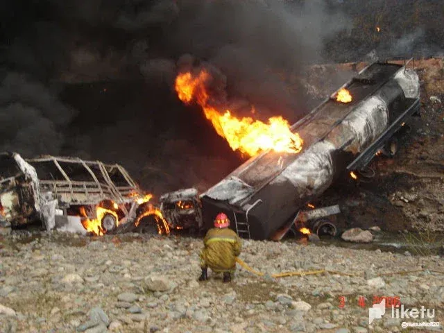 clqv21ou6017417szapeb2qcs_Fotos_accidente_de_Gandola._Combustible._012.webp