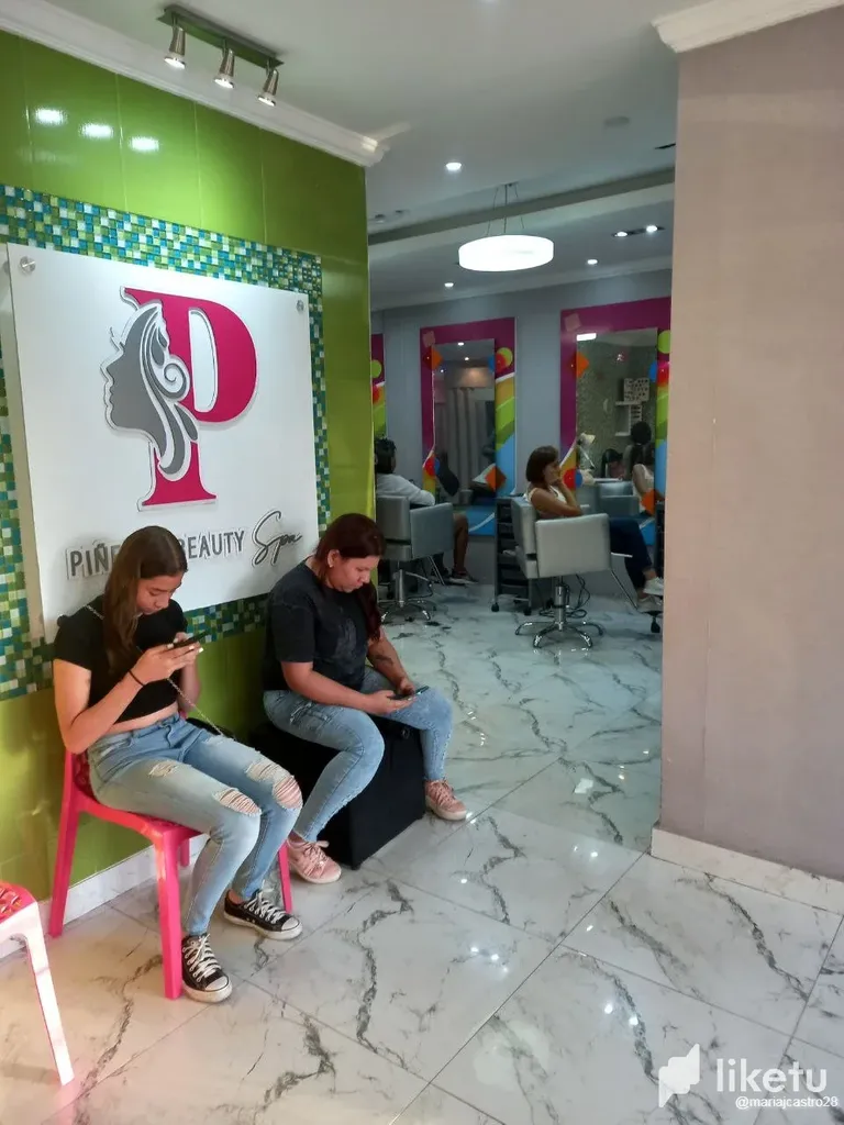 clhwjkp2g01388usz99je88s2_3.webp