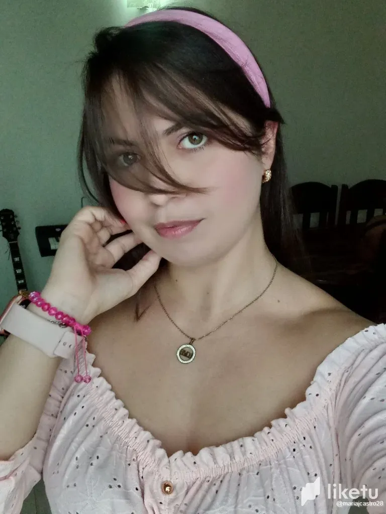 clkuf45bt015c3jszczxm3a7v_4.webp
