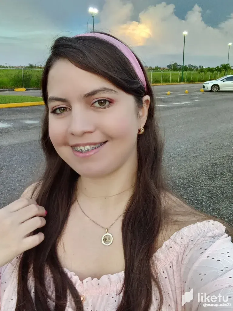 clkuf5al7017d2rsz4m0shllp_6.webp