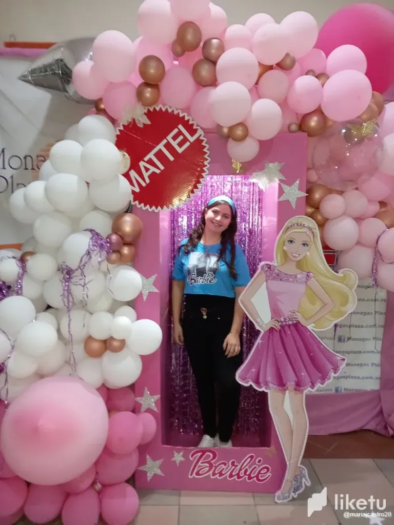 clm9emf3h01cs3gszggd606ox_7.webp