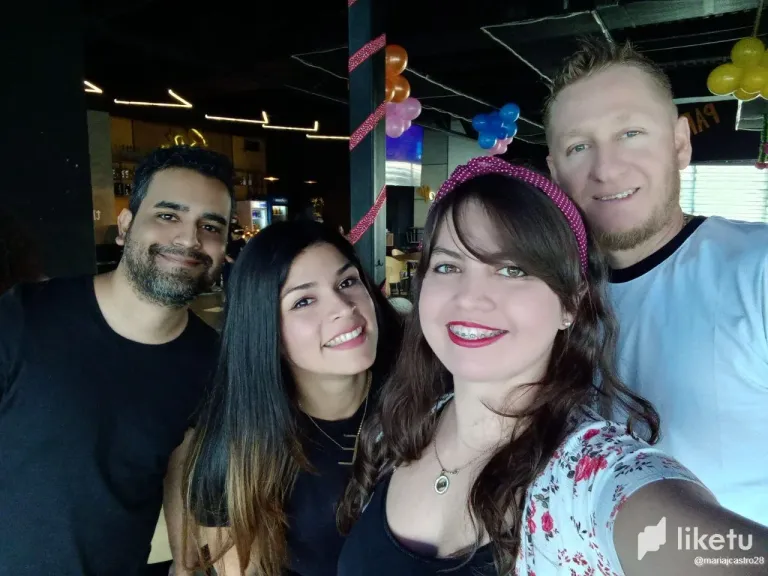 clq06t77404777lsz1y9h59e1_7.webp