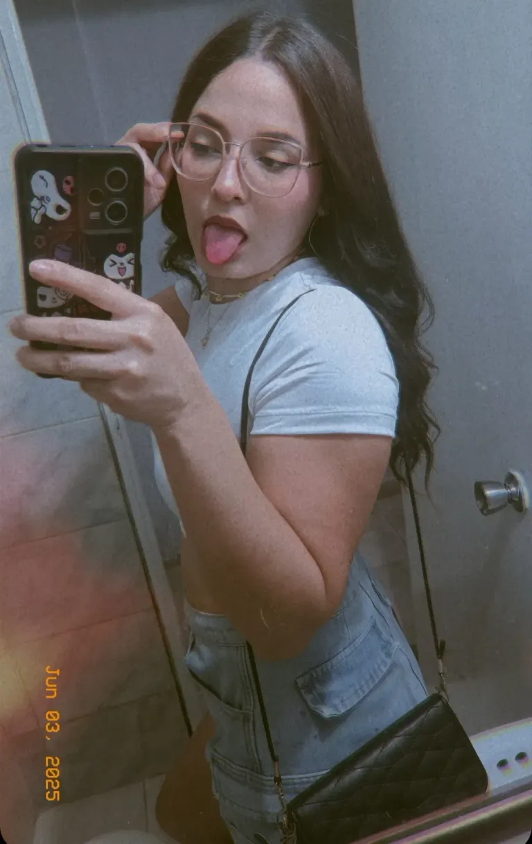 RsgzrYkk4mQWlLnu_1000431479.webp