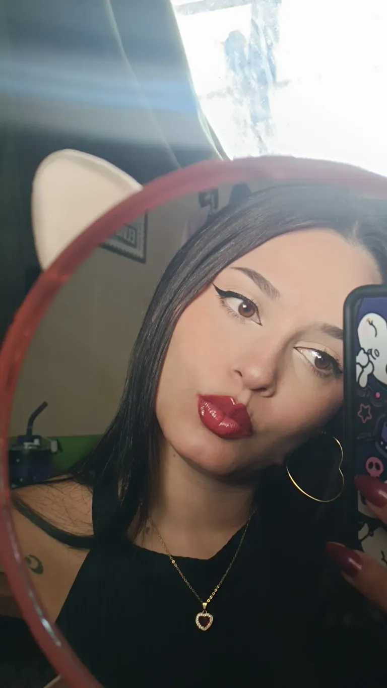 XKdSX9gnWXF5Oimb_1000391438.webp
