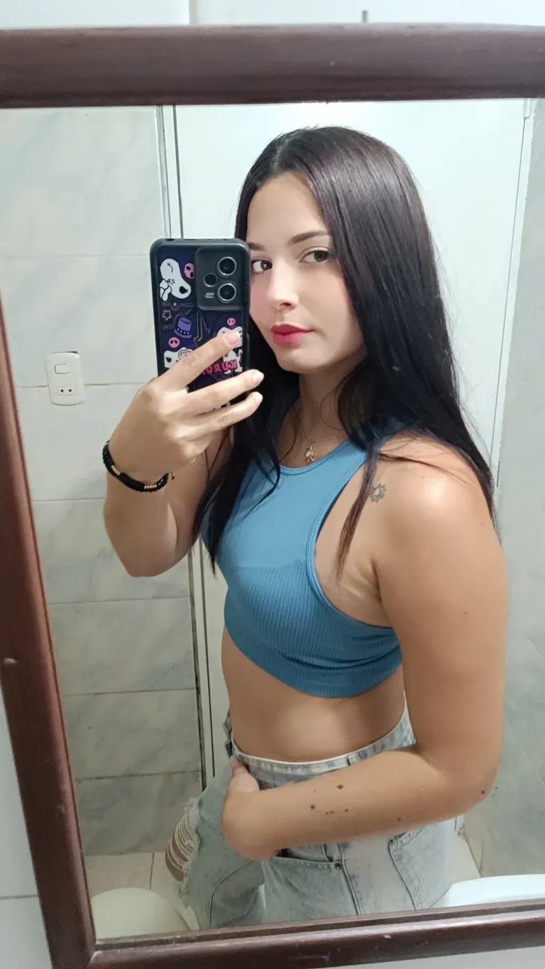 gGcU3nahYMW1DQIg_1000404806.webp