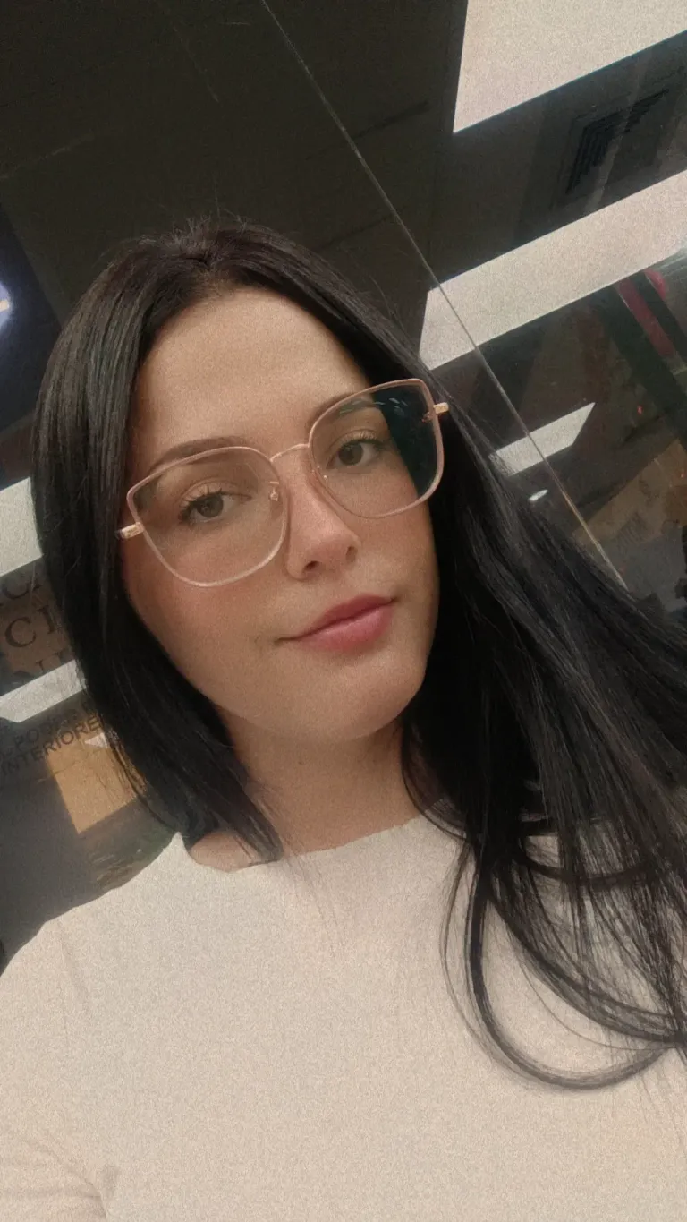 nPYPN8pSuhzdoCcV_1000352626.webp
