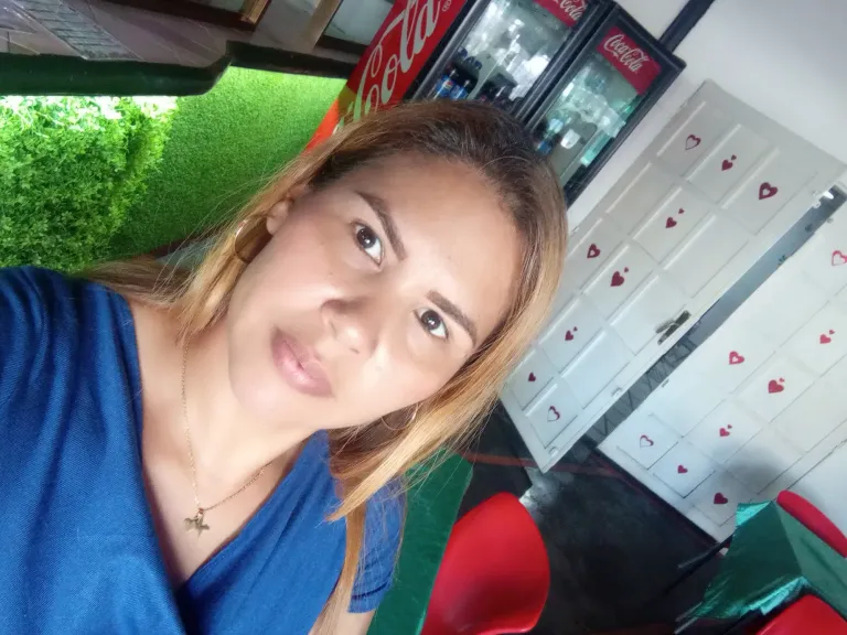 SdSFVCxt1I77ZMMX_GridArt_20240818_175821028.webp