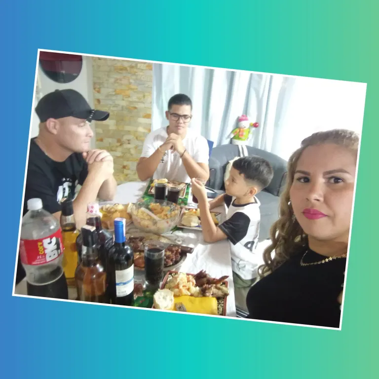 TTU8hy9T3iYZDwtx_GridArt_20250102_171226589.webp
