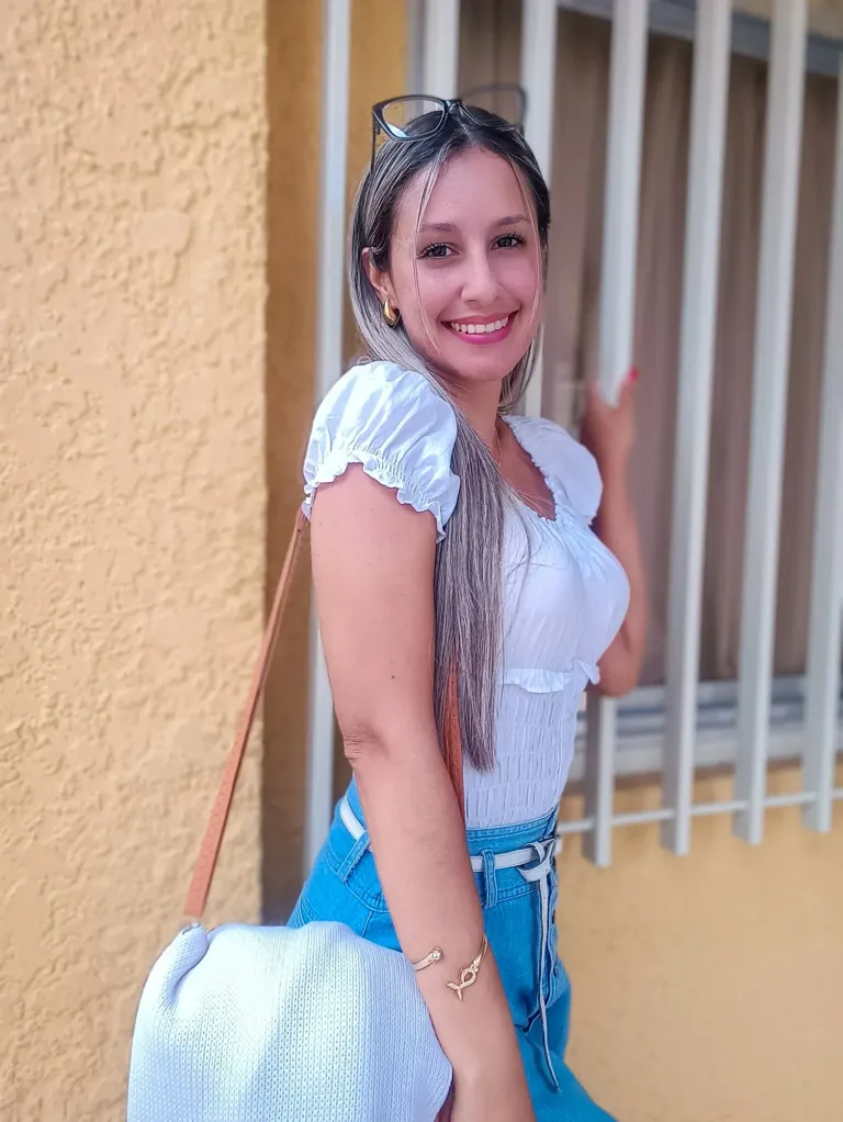 Z8SfQmIaN0x52hQL_Picsart_25-01-19_20-53-29-7102.webp