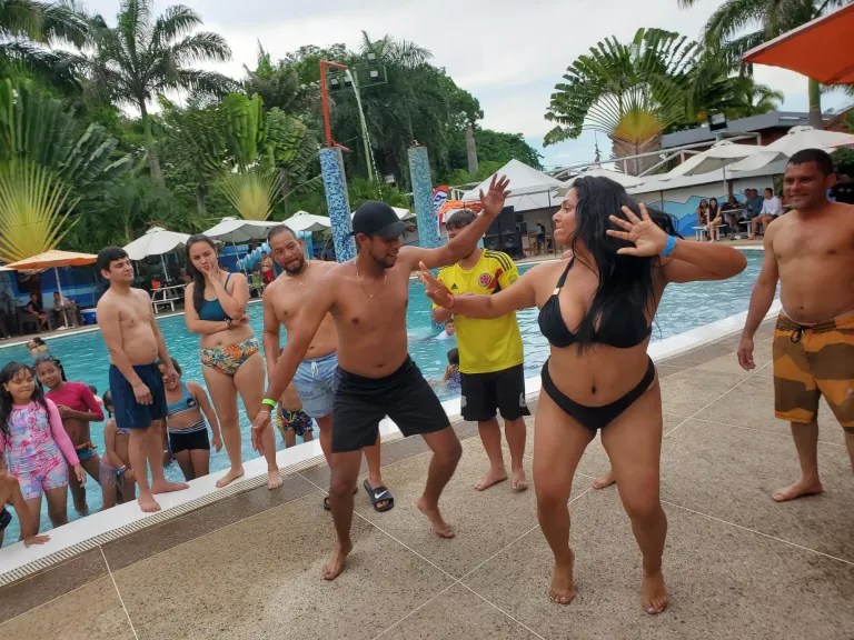 7zCKMwvUDrOg5yIz_20250504_174455.webp