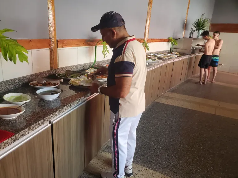 nABsu99TahPQA248_20250504_144517.webp