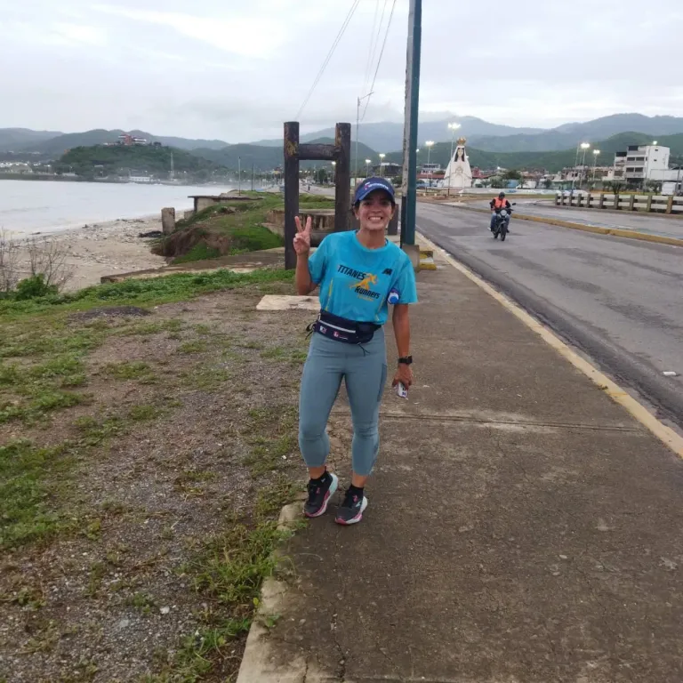 HJsSBly2G60B1SmS_120611.webp