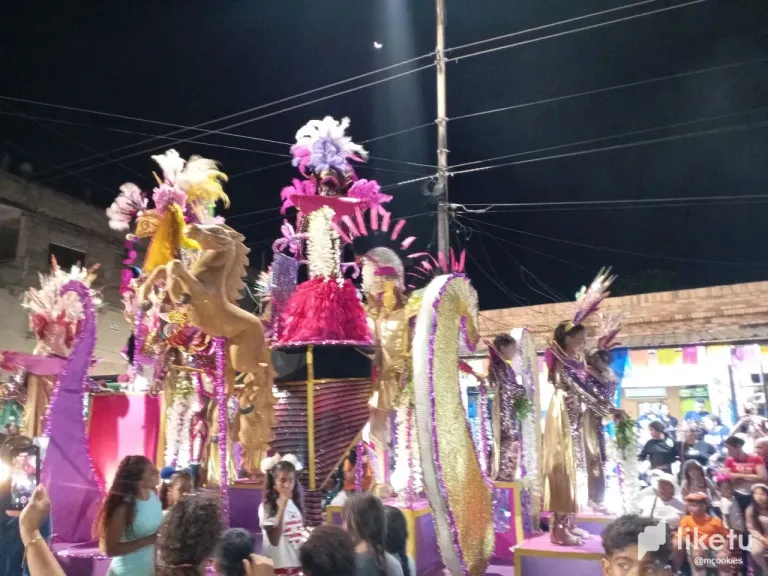 KV5aDPCO6BkM5Gox_carnaval9.webp
