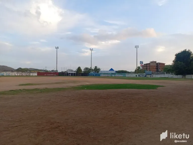 MFur8smu5fpdq7io_01053.webp
