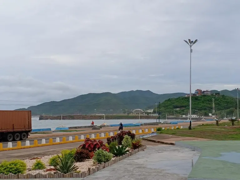 rTBYknzzrdoqrv3x_10066.webp