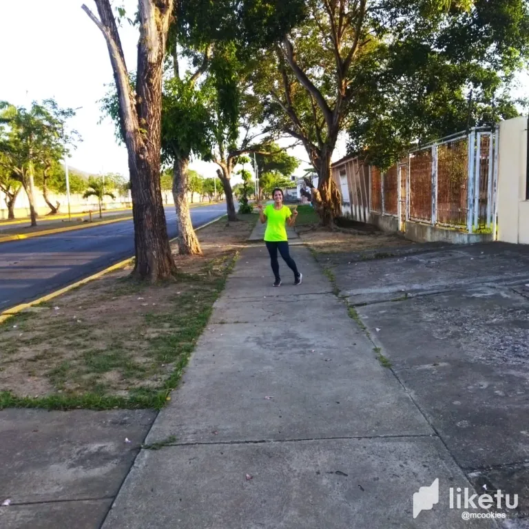 vQkaBHuPUE8010Ui_30042.webp