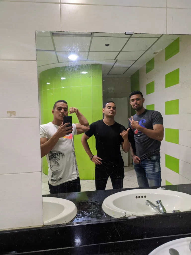 Yw80UDTiaI7iVCrr_IMG_20231221_211657.webp
