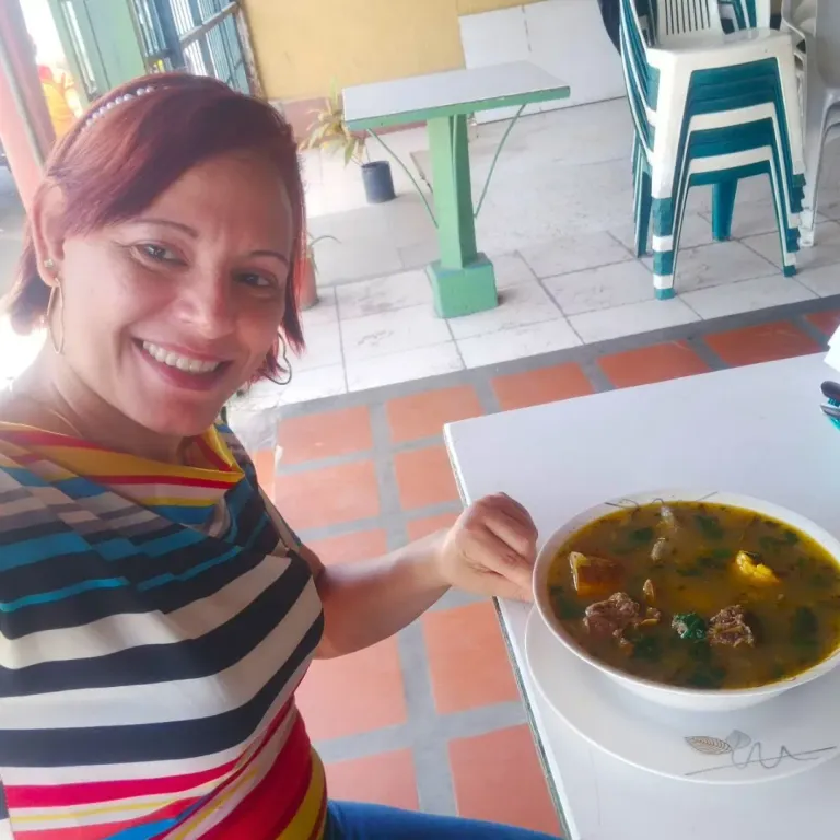 xeL8coLGRWG1QslX_1000143509.webp