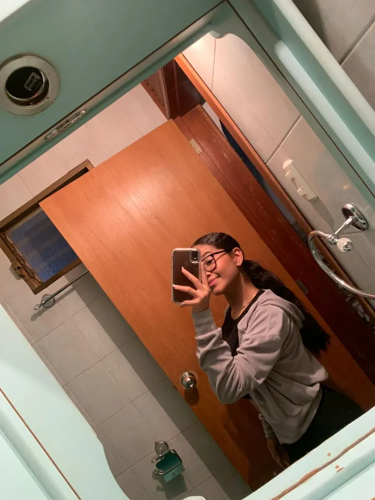 Ue9kRCaGdAGKDPqG_1000874132.webp