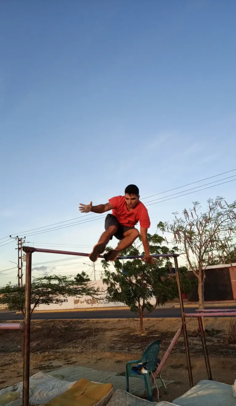 3Q2IETq6sOIYMOt1_1000150095.webp