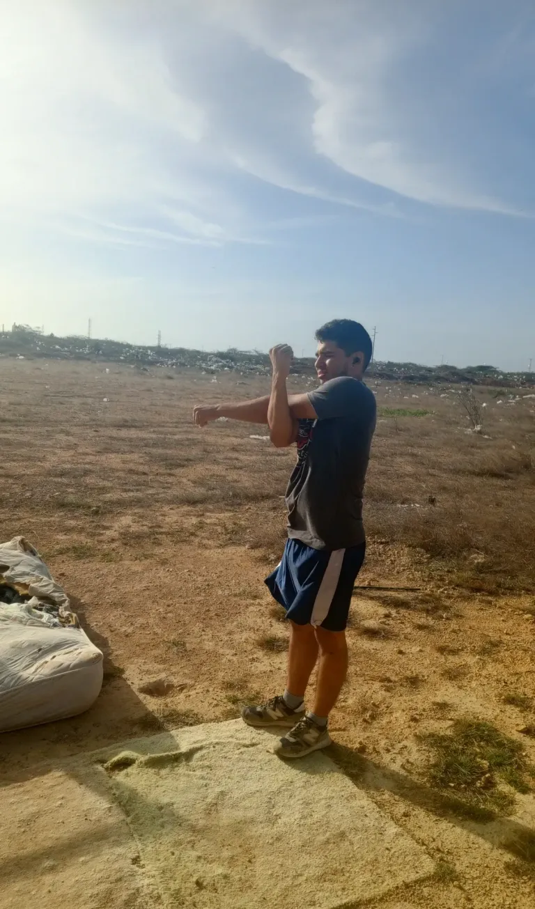 3sX9rGLIkDRVxqYE_1000156160.webp