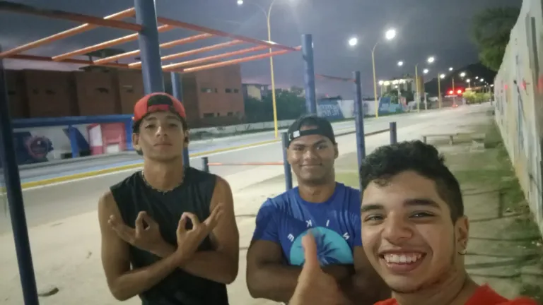 mVdZmFH0ntz9ThJP_1000199135.webp