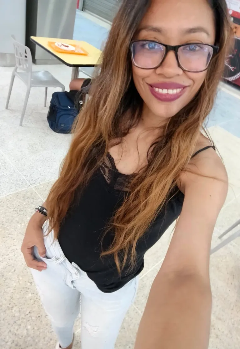 5NDe9BiWG8bcQUxA_1000471085.webp