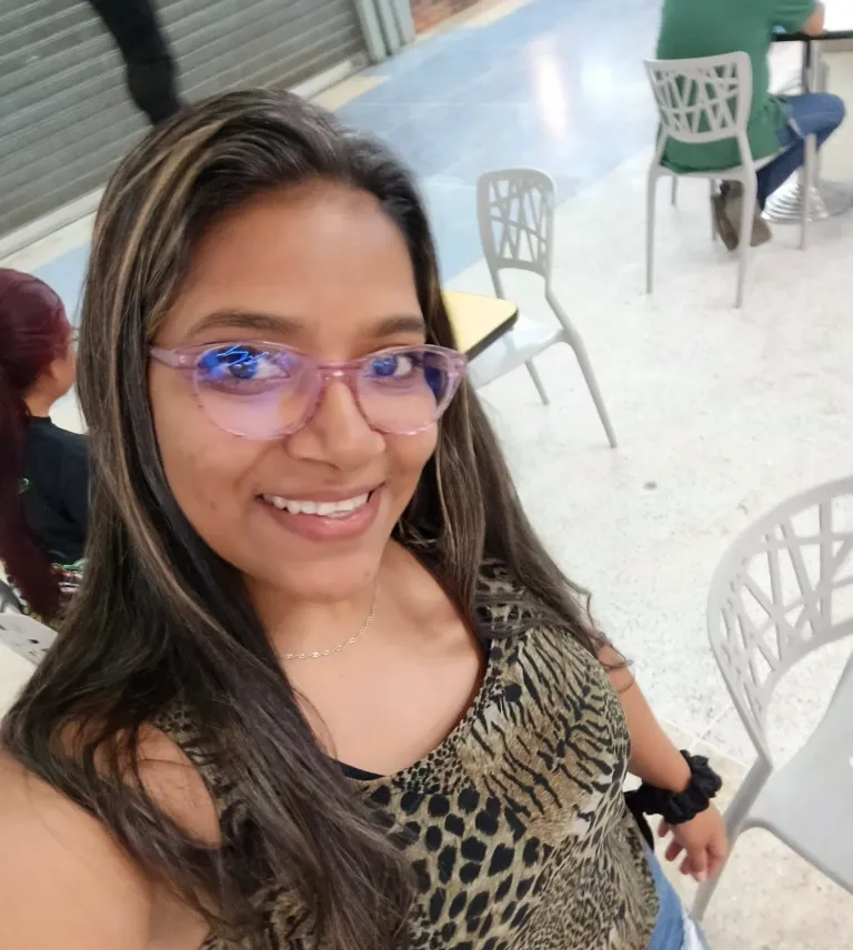 5TabMWCsQ1vVprTx_1000471089.webp