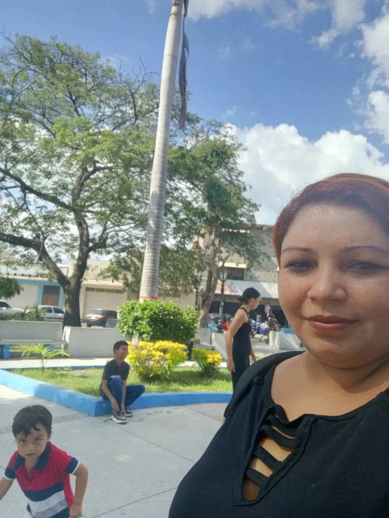 dLLbYkyOvBIPFZFA_1000127681.webp