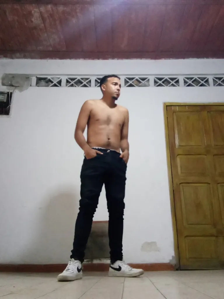 QBE5GQ12PbjJGezu_1000794760.webp