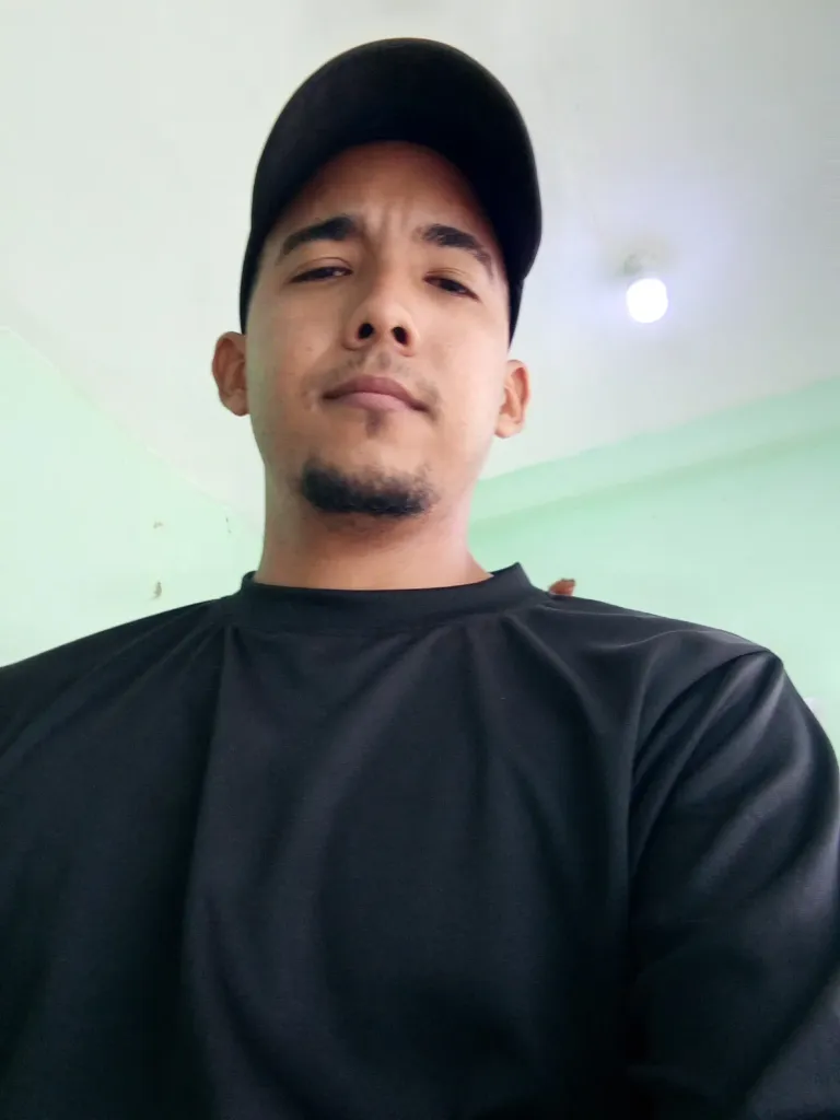 TvQYtBFz43Ri8DXv_1000794979.webp