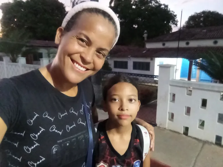 7kcRU4EhExjm7Fgf_1000615532.webp