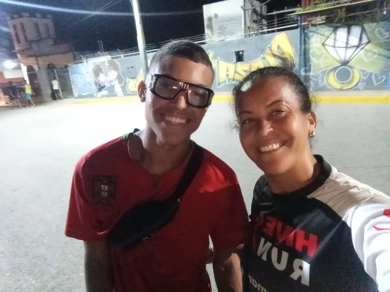 VEW19GnlQuAPCgtQ_1000455478.webp