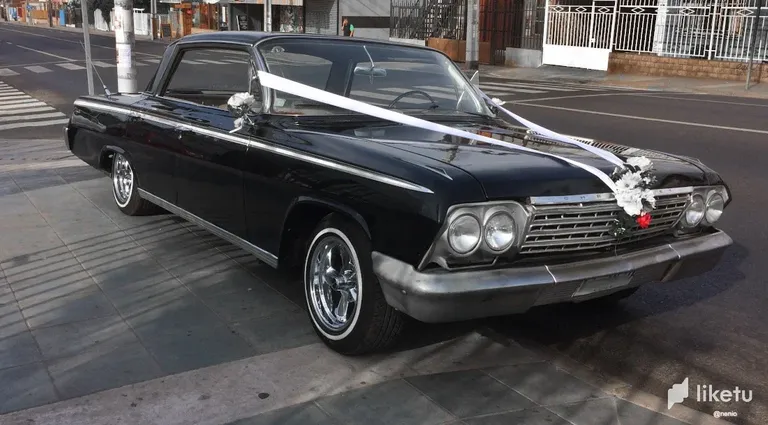 cleyr9ey000cb37sz7vy074bv_chevrolet-impala-01.webp