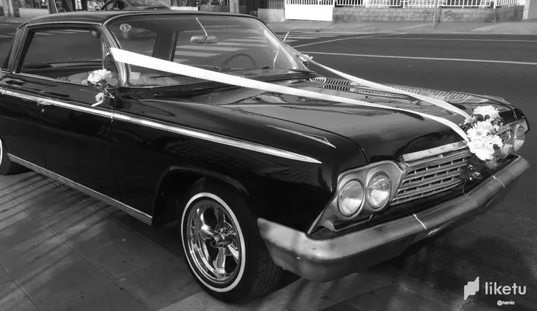 cleyr9ic800dk7esz9klkbc6c_chevrolet-impala-02-bw.webp