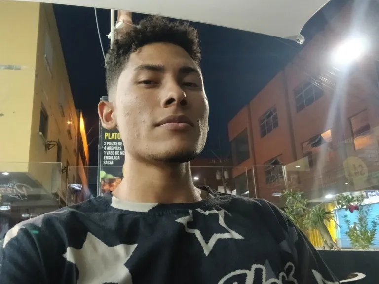 mmdKU7ZvPfydCT2r_1000039020.webp