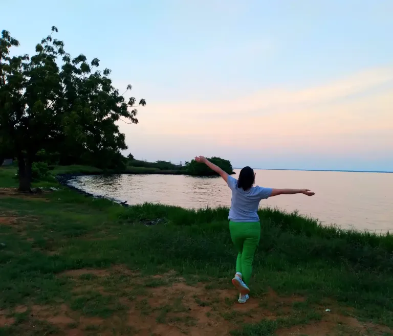 1954Vhr2B7mRcoYk_20250522_190215.webp