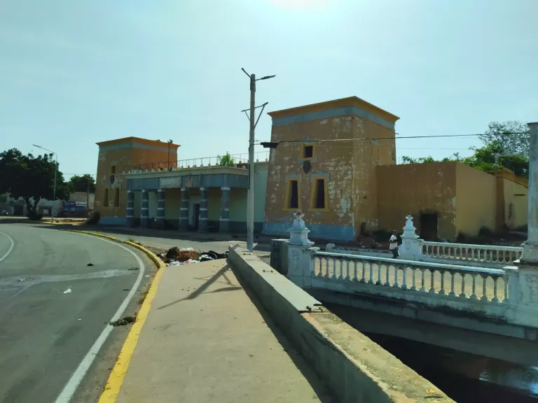 DgCmBotK7rplUcQK_20250604_092038.webp