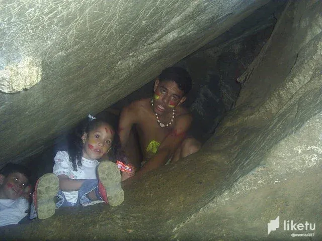 clc5762i600hj8hszdgx39a89_Cuevas_del_Indio.webp