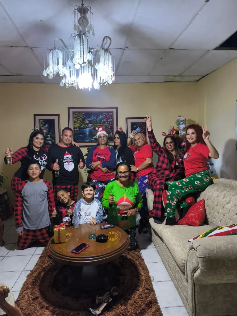 GyHEokqvI8exk3sq_1000482765.webp