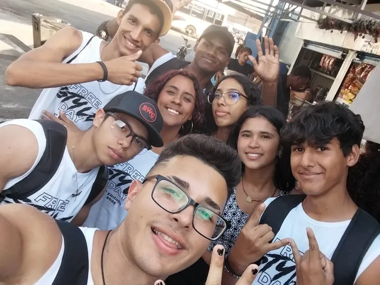 17KqUz6G97b6YHk3_20250330_165336.webp