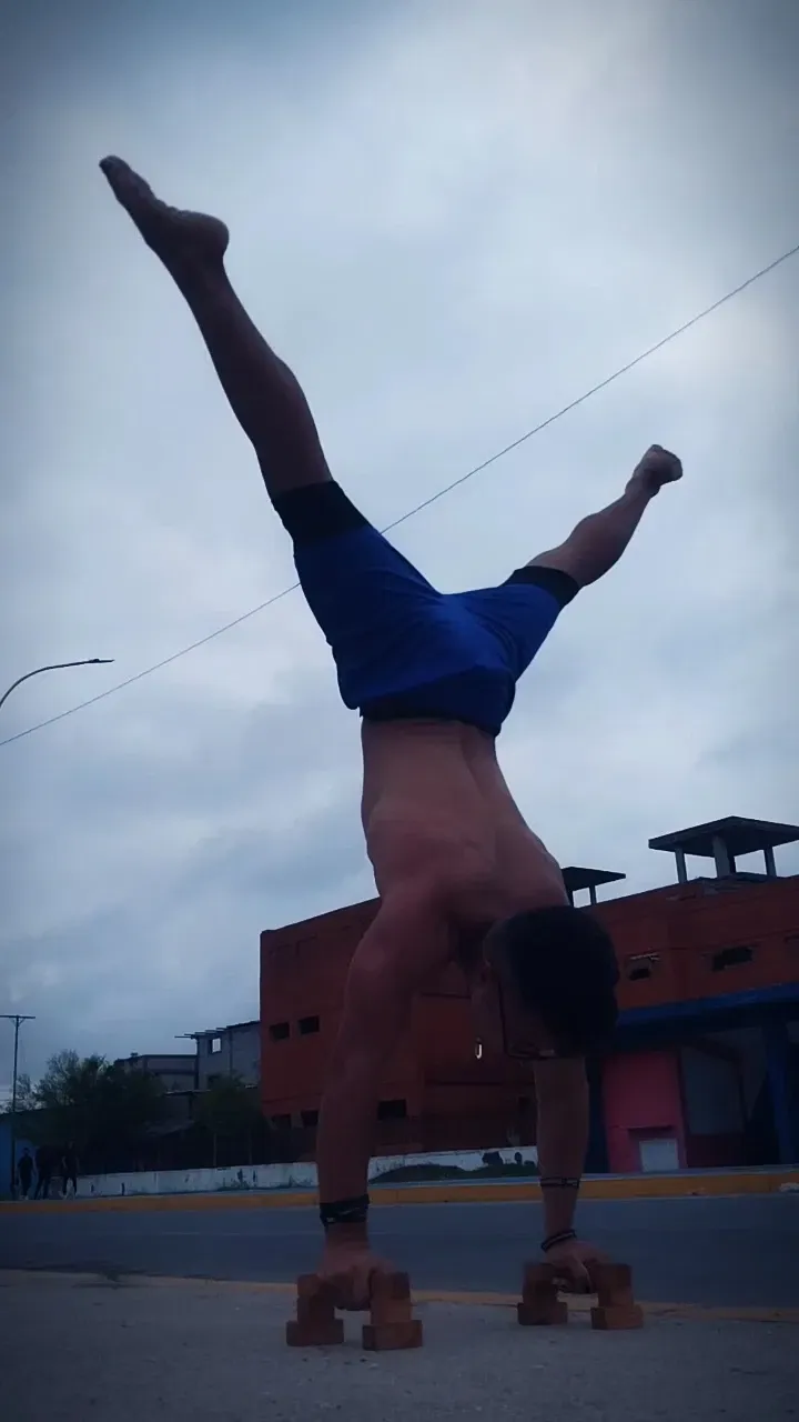 2pm4b049Plyc23CJ_VideoCapture_20250430-125544.webp